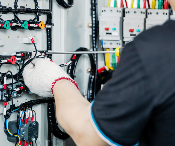 Remote monitoring technology makes maintenance of high-voltage complete switchgear more efficient
